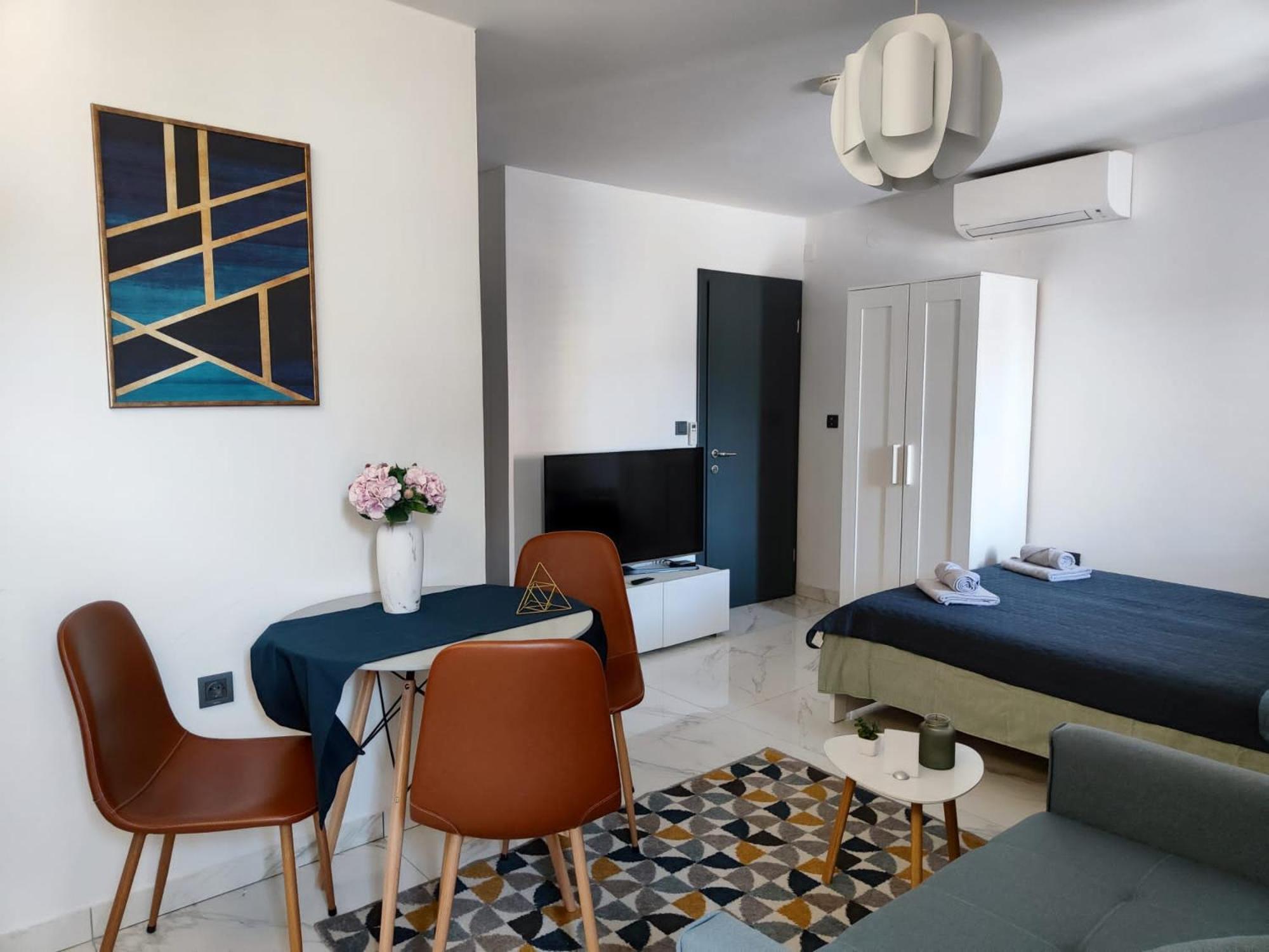 Apartment Augustini Cres Bagian luar foto
