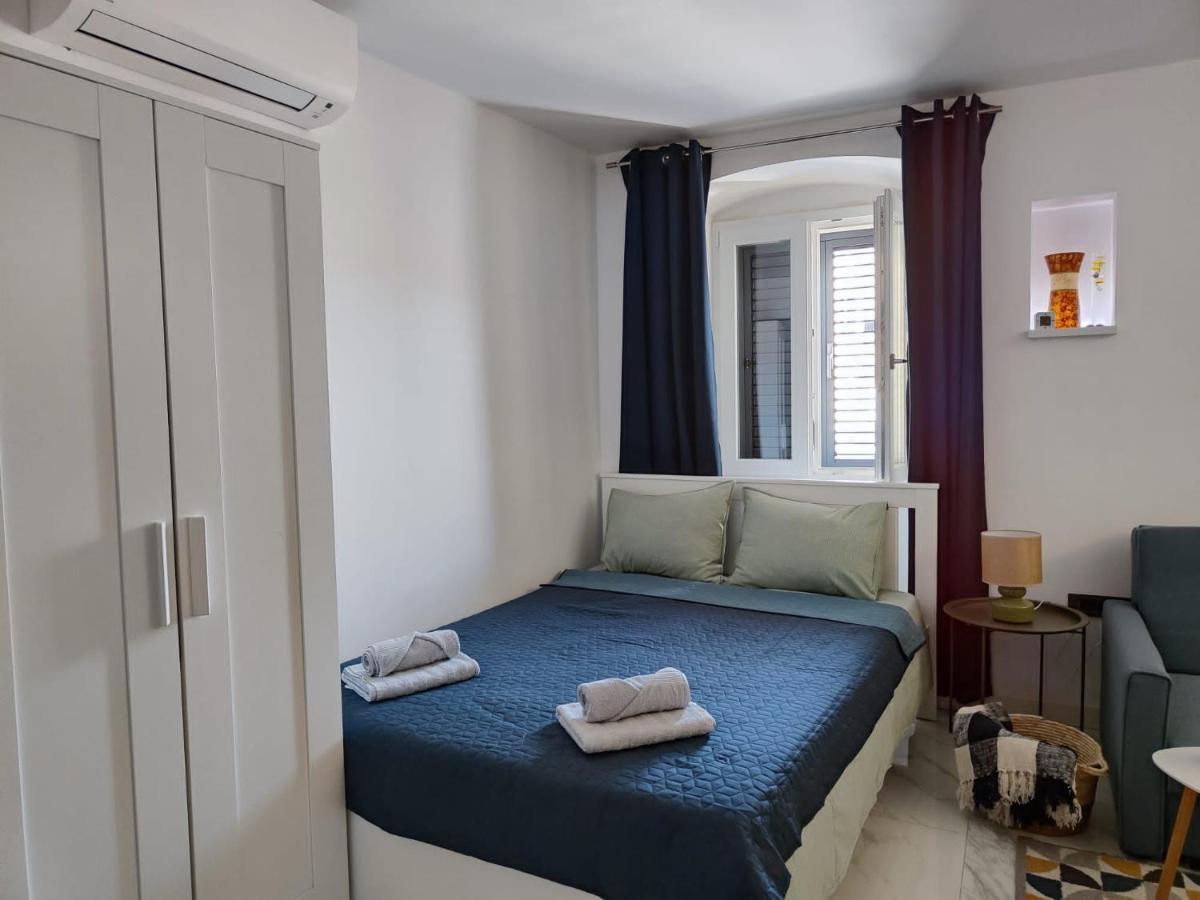 Apartment Augustini Cres Bagian luar foto